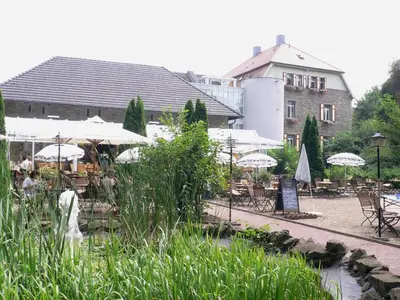 Ein Garten an der Unterkunft Landhaus Grum