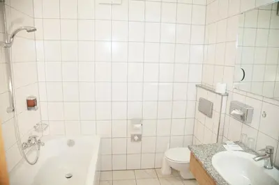 Ein Badezimmer in der Unterkunft Hotel Lonac