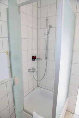 Ein Badezimmer in der Unterkunft Hotel Lonac