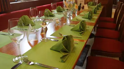 Ein Restaurant oder anderes Speiselokal in der Unterkunft Hotel Goldener Stern