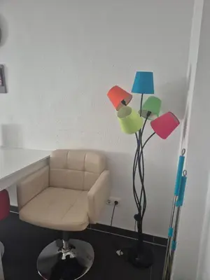 Ein Sitzbereich in der Unterkunft Puppenstube mir 2 Zimmer anstatt 3 Zimmer