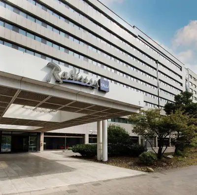 Das Gebäude in dem sich das Hotel befindet