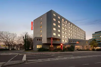 Das Gebäude in dem sich das Hotel befindet
