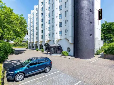 Das Gebäude in dem sich das Hotel befindet