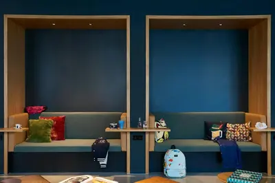 Ein Sitzbereich in der Unterkunft Moxy Essen City