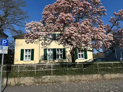 Das Gebäude in dem sich das Aparthotel befindet