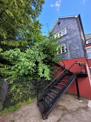 Das Gebäude in dem sich die Ferienwohnung befindet