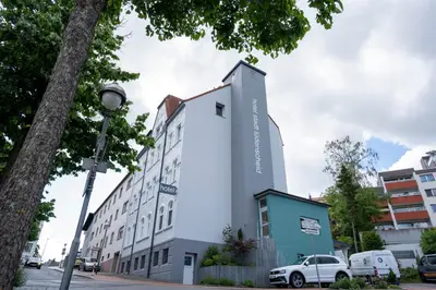 Das Gebäude in dem sich das Hotel befindet