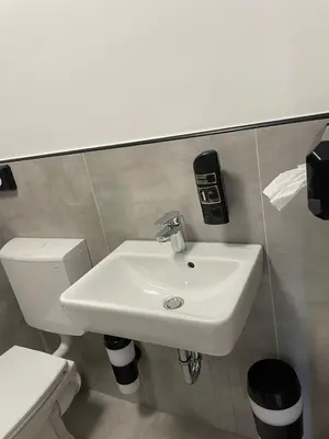 Ein Badezimmer in der Unterkunft Haven Hotel - Wuppertal