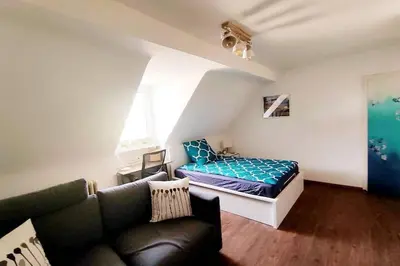 Ein Bett oder Betten in einem Zimmer der Unterkunft Gemütliches Apartment Nähe DU Zentrum/Uni/Hbf/A40