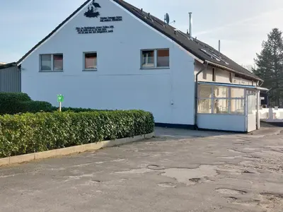 Das Gebäude in dem sich die Ferienwohnung befindet