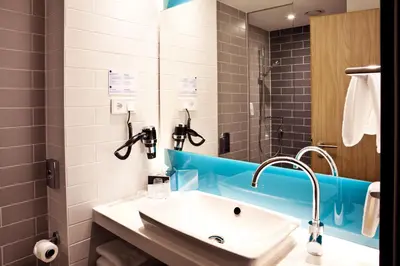 Ein Badezimmer in der Unterkunft Holiday Inn Express - Recklinghausen