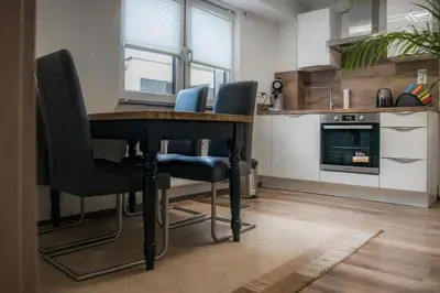 Küche/Küchenzeile in der Unterkunft Düsseldorfer Apartment am See