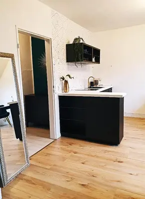 Küche/Küchenzeile in der Unterkunft Melody Apartment mit E-Ladesäule und mobiler Klimaanlage