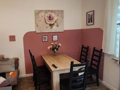 Ein Sitzbereich in der Unterkunft ELENA flat ROSA Oberhausen Zentrum CentrO Westfield