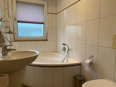 Ein Badezimmer in der Unterkunft Dorsten-Ferienwohnung, Hermannstraße