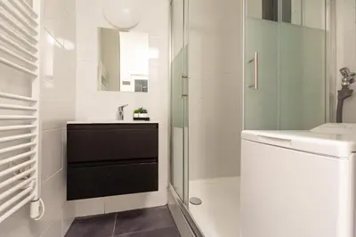 Ein Badezimmer in der Unterkunft T&K Apartments - 2 Room Apartment - Ground Floor
