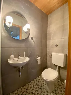 Ein Badezimmer in der Unterkunft Apartment Anita
