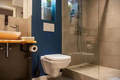 Ein Badezimmer in der Unterkunft Liro Hotel Moers