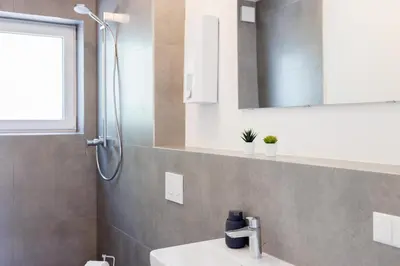 Ein Badezimmer in der Unterkunft Glück Auf Appartements Schleiermacherstraße Duisburg
