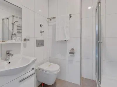 Ein Badezimmer in der Unterkunft Oberhausen Quiet Corner