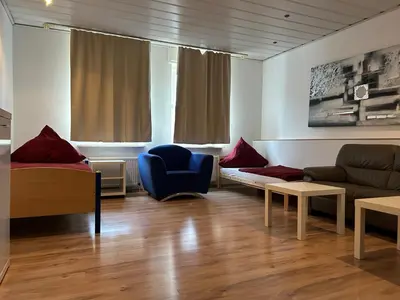 Ein Sitzbereich in der Unterkunft Monteur Residenz