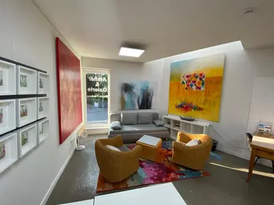 Ein Sitzbereich in der Unterkunft Atelier-Ferienwohnung