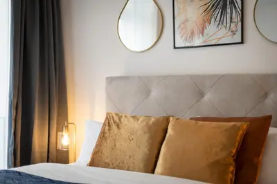 Ein Bett oder Betten in einem Zimmer der Unterkunft Maracoon - Loft Apartments Essen City Center
