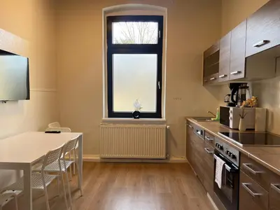 Küche/Küchenzeile in der Unterkunft Duisburg - 2 Schlafzimmer Monteurwohnung - Vollausgestattete Küche - WIFI
