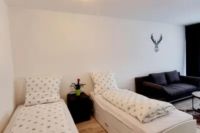 Ein Sitzbereich in der Unterkunft Schönes Apartment in Erkrath, Nähe Düsseldorf