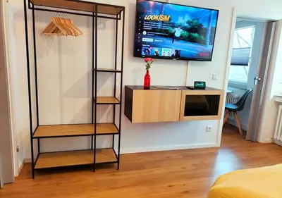 TV/Unterhaltungsangebot in der Unterkunft Living-Life, Klinik & Messe vor Ort, Wlan, Netflix