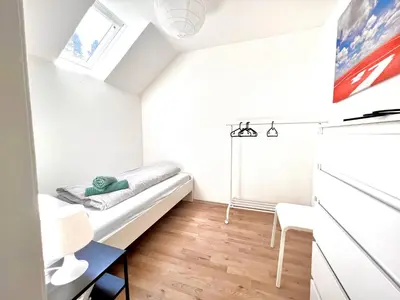 Ein Bett oder Betten in einem Zimmer der Unterkunft 3 Zimmer, 5 Schlafplätze, zentral Hagen Süd, 4 min zur A45, frei parken