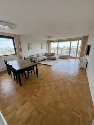 Ein Sitzbereich in der Unterkunft KaiserLoft Zentral Nähe Messe