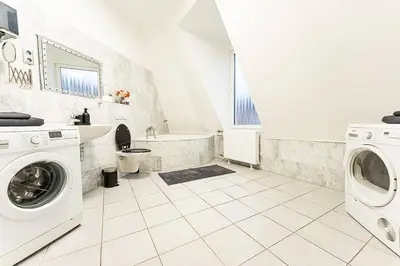 Grundriss der Unterkunft Loft mit Billard-Tisch und PS4