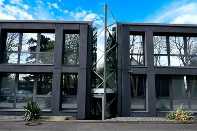Das Gebäude in dem sich das Hotel befindet
