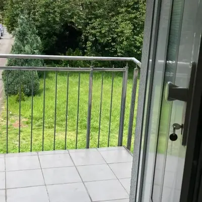 Toll Apartment mit privatem Eingang free Parking Slbst Check-in 30 Zone ruhig keine Ferienwohnung