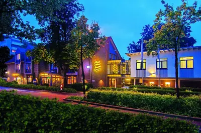 Ein Garten an der Unterkunft Akzent Hotel-Restaurant Albert