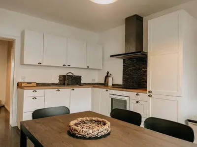 Küche/Küchenzeile in der Unterkunft Zentrale 88qm mit Nähe zur Messe Essen! MA2L
