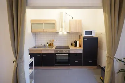 Küche/Küchenzeile in der Unterkunft Dein Flughafen Messe Apartment nahe Düsseldorf 2