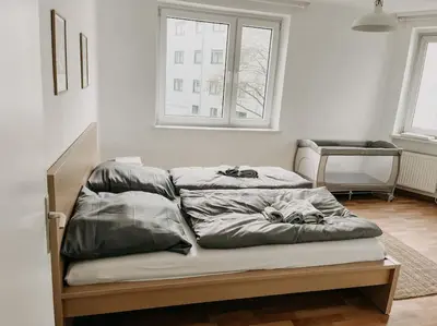 Ein Bett oder Betten in einem Zimmer der Unterkunft Im Herzen Essens! Zentral, Messe Uniklinikum nah! HO2L
