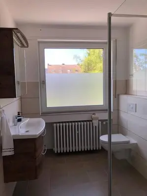Ein Badezimmer in der Unterkunft Mini Appartement Messezimmer Nähe Düsseldorf, Appartement 25 qm Hilden